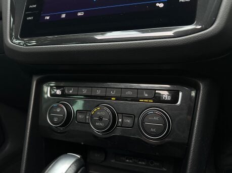 Volkswagen Tiguan 1.5 TSI EVO R-Line Tech DSG Euro 6 (s/s) 5dr 59