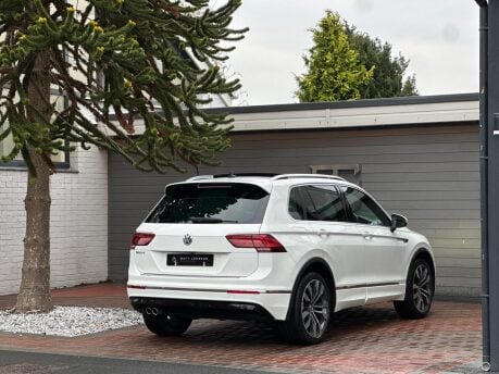 Volkswagen Tiguan 1.5 TSI EVO R-Line Tech DSG Euro 6 (s/s) 5dr 53