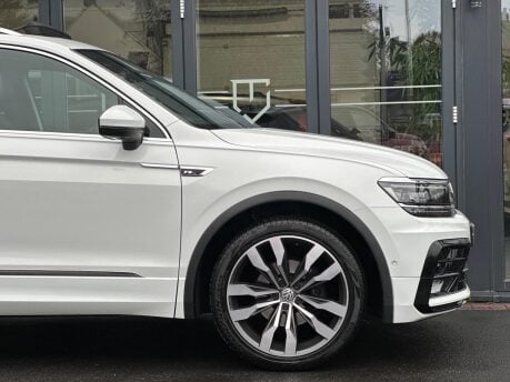 Volkswagen Tiguan 1.5 TSI EVO R-Line Tech DSG Euro 6 (s/s) 5dr 12