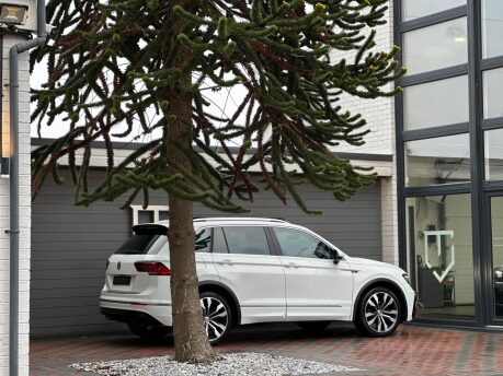 Volkswagen Tiguan 1.5 TSI EVO R-Line Tech DSG Euro 6 (s/s) 5dr 51