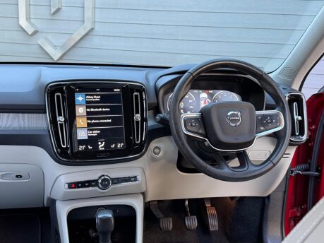 Volvo XC40 T3 INSCRIPTION PRO 10