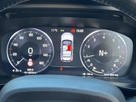 Volvo XC40 T3 INSCRIPTION PRO 34