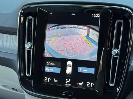 Volvo XC40 T3 INSCRIPTION PRO 29