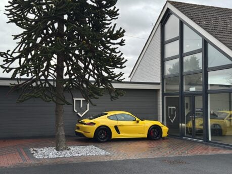 Porsche 718 Cayman CAYMAN GTS 71