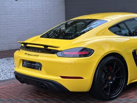 Porsche 718 Cayman CAYMAN GTS 74