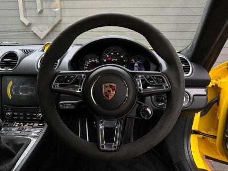 Porsche 718 Cayman CAYMAN GTS 65