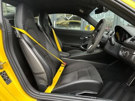 Porsche 718 Cayman CAYMAN GTS 59