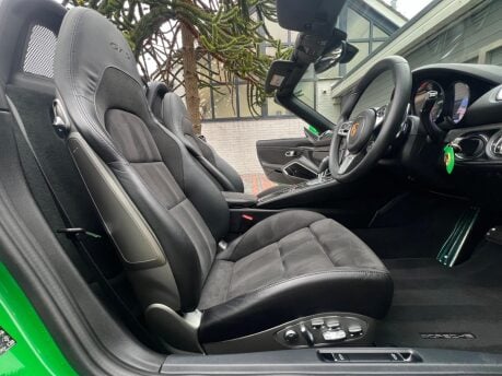 Porsche 718 BOXSTER GTS PDK 19