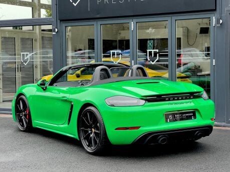 Porsche 718 BOXSTER GTS PDK 2