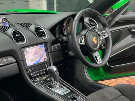 Porsche 718 BOXSTER GTS PDK 22