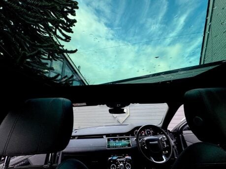 Land Rover Range Rover Evoque R-DYNAMIC SE 10