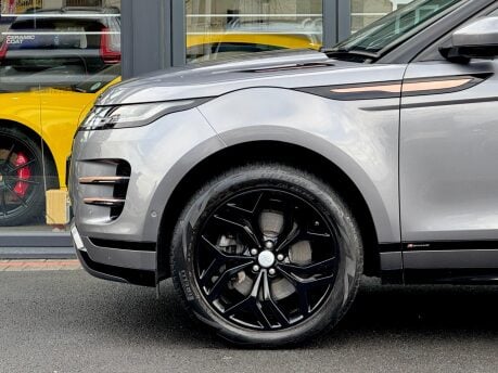 Land Rover Range Rover Evoque R-DYNAMIC SE 36
