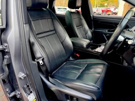 Land Rover Range Rover Evoque R-DYNAMIC SE 14