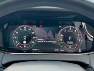 Land Rover Range Rover Evoque R-DYNAMIC SE 31