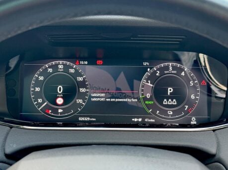 Land Rover Range Rover Evoque R-DYNAMIC SE 31