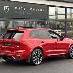 Volvo XC60 2.0h T8 Recharge 18.8kWh Ultimate Dark Auto AWD Euro 6 (s/s) 5dr 1
