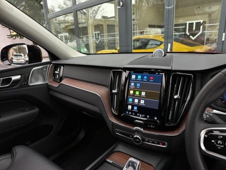 Volvo XC60 2.0h T8 Recharge 18.8kWh Ultimate Dark Auto AWD Euro 6 (s/s) 5dr 14