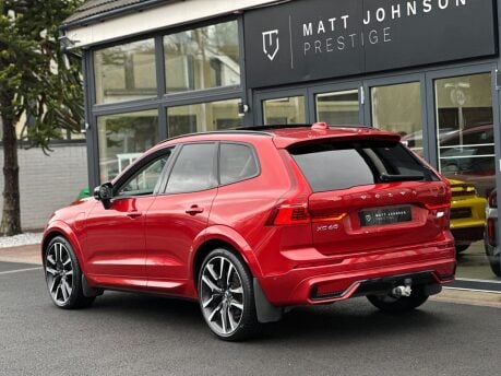 Volvo XC60 2.0h T8 Recharge 18.8kWh Ultimate Dark Auto AWD Euro 6 (s/s) 5dr 25