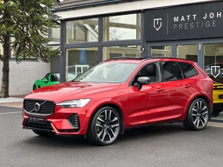 Volvo XC60 2.0h T8 Recharge 18.8kWh Ultimate Dark Auto AWD Euro 6 (s/s) 5dr 28