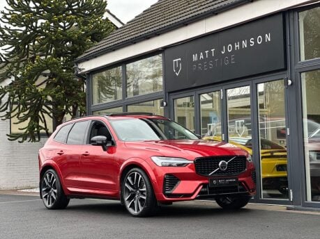 Volvo XC60 2.0h T8 Recharge 18.8kWh Ultimate Dark Auto AWD Euro 6 (s/s) 5dr 51
