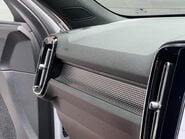 Volvo XC40 RECHARGE T4 R-DESIGN 9