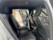 Volvo XC40 RECHARGE T4 R-DESIGN 18