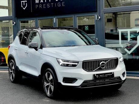 Volvo XC40 RECHARGE T4 R-DESIGN 16