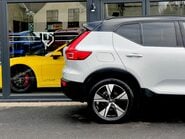 Volvo XC40 RECHARGE T4 R-DESIGN 22