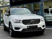 Volvo XC40 RECHARGE T4 R-DESIGN 17