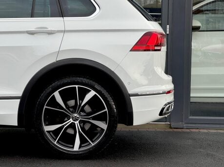 Volkswagen Tiguan R-LINE TSI DSG 38