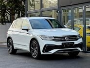 Volkswagen Tiguan R-LINE TSI DSG 9