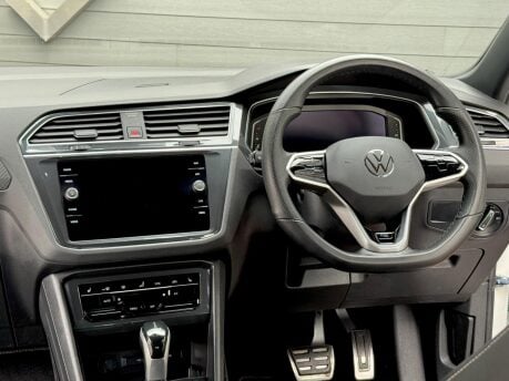 Volkswagen Tiguan R-LINE TSI DSG 4