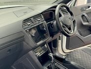 Volkswagen Tiguan R-LINE TSI DSG 10