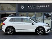 Volkswagen Tiguan R-LINE TSI DSG 5