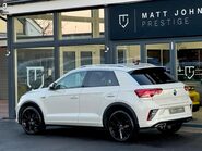 Volkswagen T-Roc R-LINE TSI DSG 32