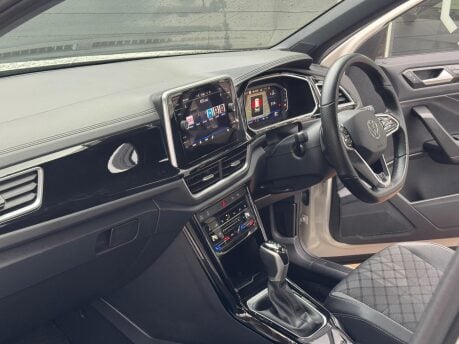 Volkswagen T-Roc R-LINE TSI DSG 15