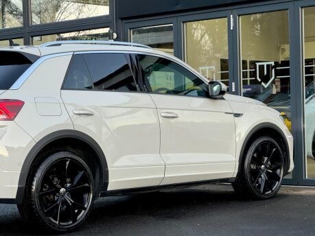 Volkswagen T-Roc R-LINE TSI DSG 44