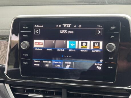 Volkswagen T-Roc R-LINE TSI DSG 38