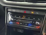 Volkswagen T-Roc R-LINE TSI DSG 45