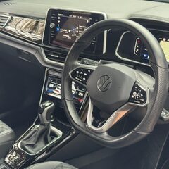 Volkswagen T-Roc R-LINE TSI DSG 3