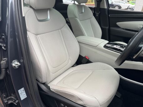 Hyundai TUCSON T-GDI ULTIMATE 7