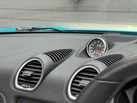 Porsche 718 BOXSTER S PDK 9