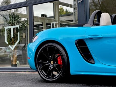 Porsche 718 BOXSTER S PDK 10