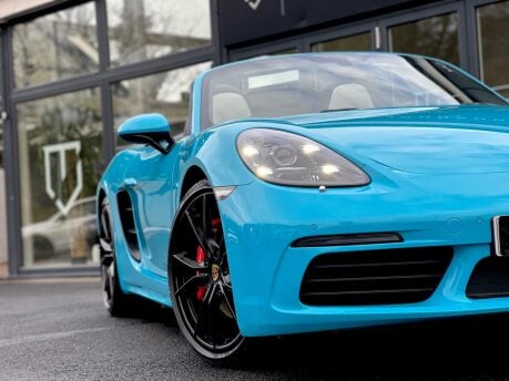 Porsche 718 BOXSTER S PDK 23