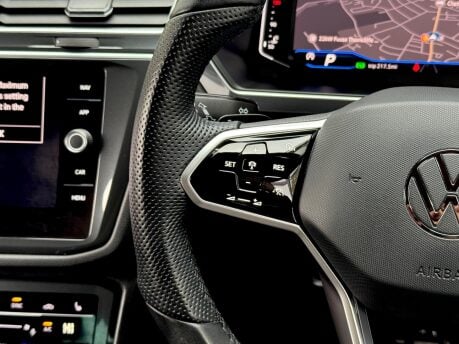 Volkswagen Tiguan R-LINE EDITION TDI DSG 18