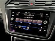 Volkswagen Tiguan R-LINE EDITION TDI DSG 29