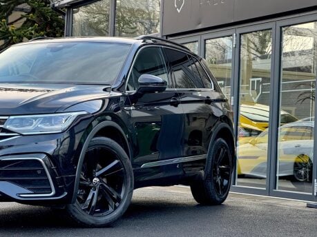 Volkswagen Tiguan R-LINE EDITION TDI DSG 24