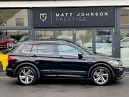 Volkswagen Tiguan R-LINE EDITION TSI DSG 25