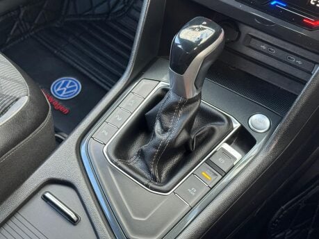 Volkswagen Tiguan R-LINE EDITION TSI DSG 28