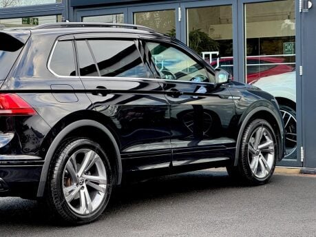 Volkswagen Tiguan R-LINE EDITION TSI DSG 43